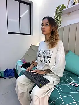 SunshineLizzy online show from 11-11-25, 11:21