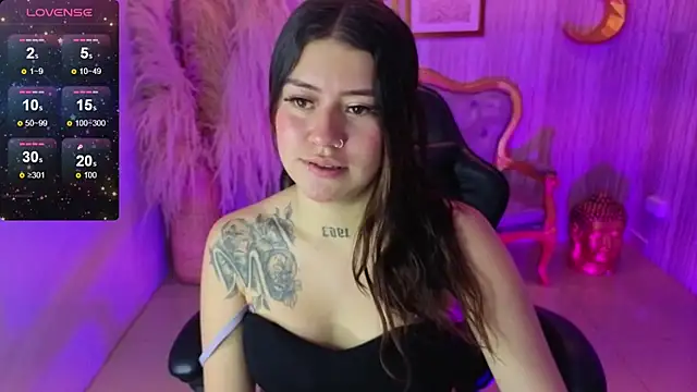 ivy lodge s online show from 10-14-25, 03:18