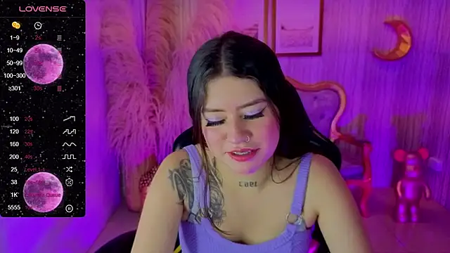 ivy lodge s online show from 10-17-25, 08:22