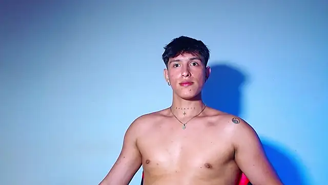 Snapshot of rowanbigboy23 chatting on 03-17-26, 12:48 rowanbigboy23 online show from 03-17-26, 12:48