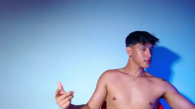 Snapshot of rowanbigboy23 chatting on 03-18-26, 12:03 rowanbigboy23 online show from 03-18-26, 12:03