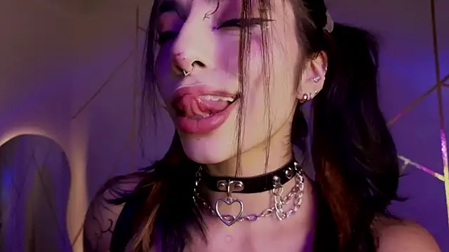 Hollyxx  online show from 02-04-26, 11:31