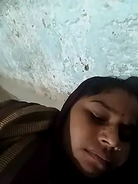 Sheema tyagi online show from 10-29-25, 06:09