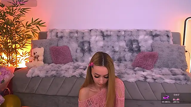Snapshot of AmyKent_ chatting on 05-17-26, 04:03 AmyKent online show from 05-17-26, 04:03