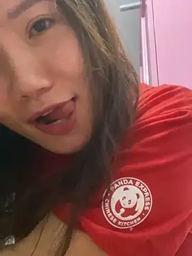 Snapshot of Pyy07 chatting on 03-12-26, 12:55 Pyy07 online show from 03-12-26, 12:55