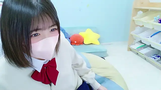 Snapshot of Hinata_Sun chatting on 11-16-25, 11:27 Hinata Sun online show from 11-16-25, 11:27