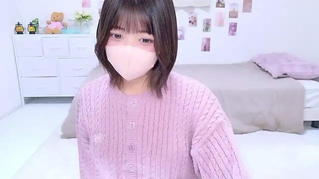 Snapshot of Hinata_Sun chatting on 11-26-25, 12:39 Hinata Sun online show from 11-26-25, 12:39