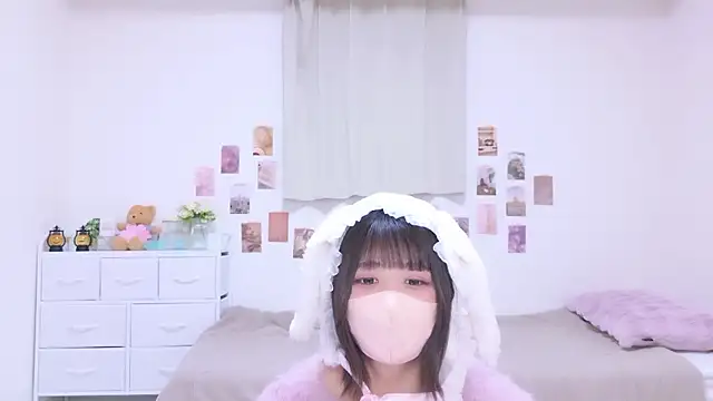 Snapshot of Hinata_Sun chatting on 11-27-25, 10:06 Hinata Sun online show from 11-27-25, 10:06