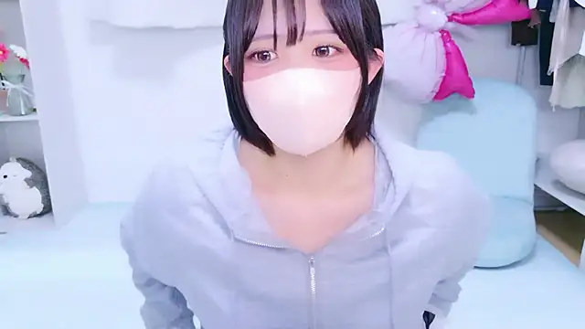 Hinata Sun online show from 06-24-26, 11:53