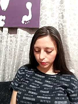 Snapshot of Lahila_ chatting on 10-21-25, 02:18 Lahila online show from 10-21-25, 02:18