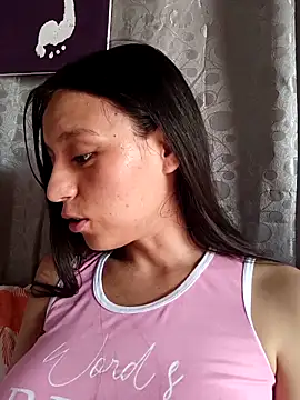 Snapshot of Lahila_ chatting on 11-24-25, 02:28 Lahila online show from 11-24-25, 02:28