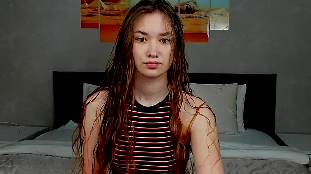 AmadaReine online show from 02-28-26, 03:51