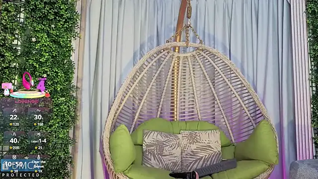 Kiara Zahiri   online show from 11-04-25, 11:09