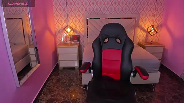 CHRISTY TEIGEN4 online show from 02-14-26, 07:54