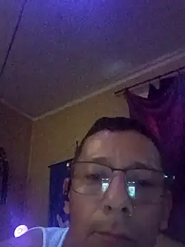 tonder69 online show from 10-05-25, 01:42