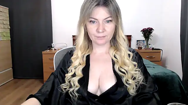 ParadiseAlina online show from 11-09-25, 05:55