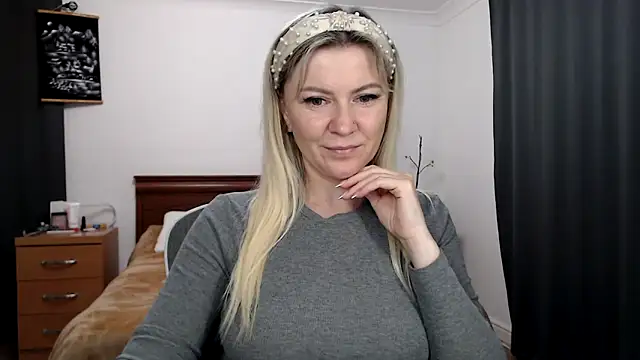 ParadiseAlina online show from 05-16-26, 07:45