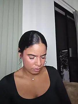 SheyLopez online show from 07-17-26, 01:23