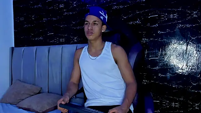 Jhos Smith online show from 09-28-25, 04:07