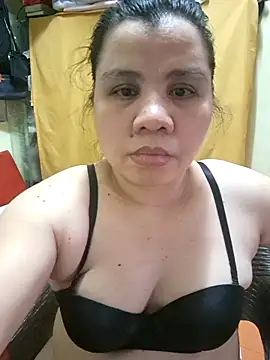 hotlyn45 online show from 10-30-25, 01:18