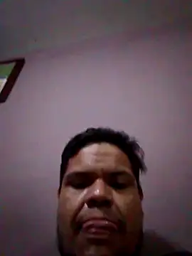 Snapshot of Maniakone chatting on 10-19-25, 12:55 Maniakone online show from 10-19-25, 12:55