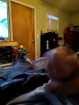 Snapshot of Wolfyking95 chatting on 10-08-25, 11:57 Wolfyking95 online show from 10-08-25, 11:57