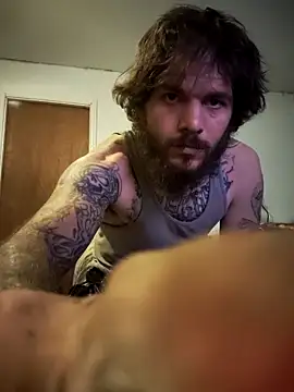 Snapshot of Wolfyking95 chatting on 10-17-25, 10:12 Wolfyking95 online show from 10-17-25, 10:12