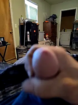 Snapshot of Wolfyking95 chatting on 11-02-25, 08:11 Wolfyking95 online show from 11-02-25, 08:11