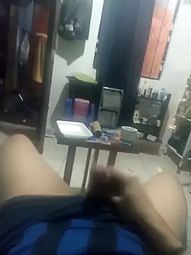 Snapshot of Ardillaxxxx199 chatting on 12-14-25, 10:14 Ardillaxxxx199 online show from 12-14-25, 10:14