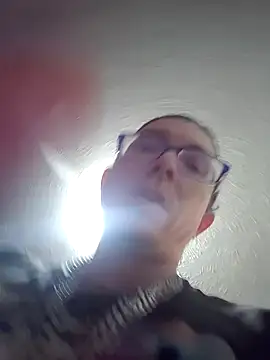 Eyelisss online show from 11-28-25, 07:27