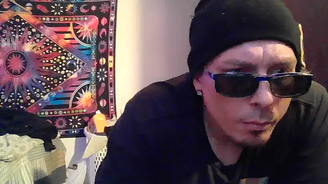 Eyelisss online show from 11-30-25, 09:02