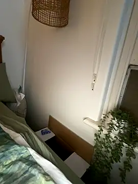 Snapshot of Stelan690 chatting on 09-22-25, 02:02 Stelan690 online show from 09-22-25, 02:02