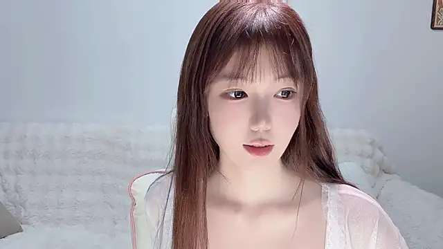 Xiao-runbao online show from 11-14-25, 01:32