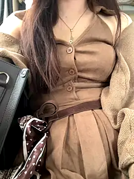 Snapshot of susu_baby chatting on 10-24-25, 07:49 susu baby online show from 10-24-25, 07:49