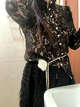 Snapshot of susu_baby chatting on 11-24-25, 01:27 susu baby online show from 11-24-25, 01:27