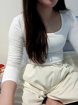 Snapshot of susu_baby chatting on 02-04-26, 02:56 susu baby online show from 02-04-26, 02:56