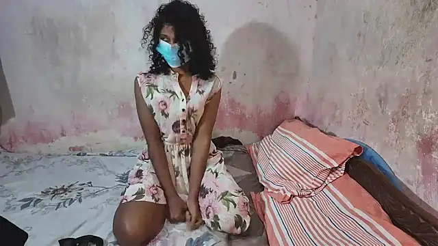 LarkingNewel online show from 01-18-26, 03:05