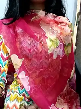 Daizy Shah online show from 11-09-25, 05:11