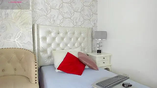 amara rousse online show from 09-11-25, 11:43