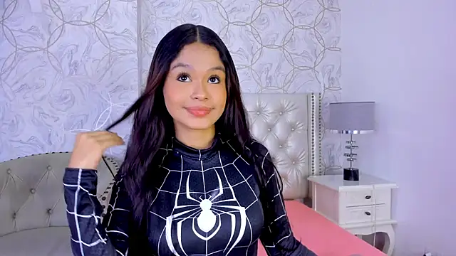 amara rousse online show from 11-30-25, 11:25