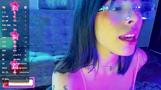 Snapshot of scarlet_venom chatting on 11-15-25, 03:19 scarlet venom online show from 11-15-25, 03:19