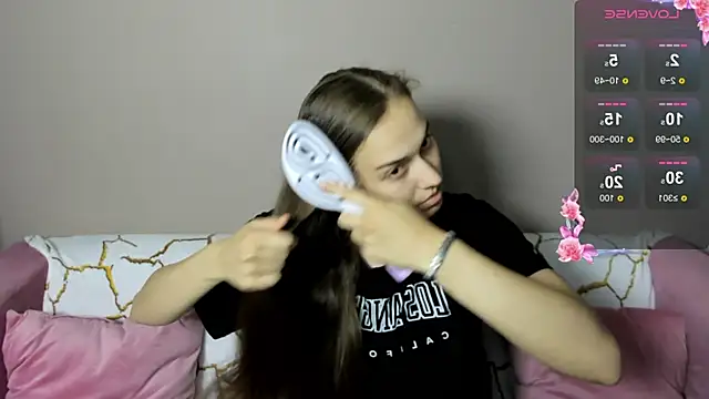 Alisa  Kelly online show from 09-12-25, 12:55