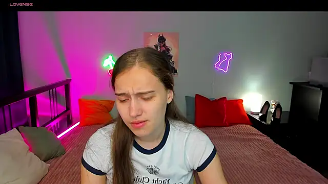 Alisa  Kelly online show from 10-05-25, 12:42