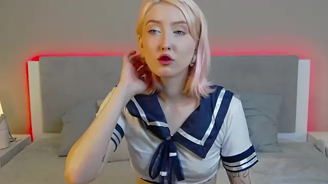 MarianeSun online show from 06-16-26, 03:53