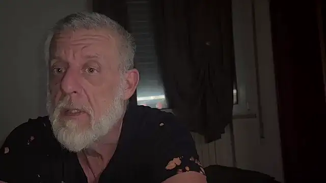 Snapshot of Pigna16PSRN chatting on 02-06-26, 10:57 Pigna16PSRN online show from 02-06-26, 10:57