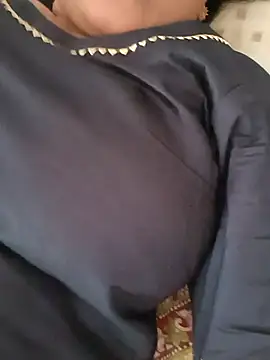 Snapshot of angel_ridhi chatting on 10-01-25, 08:31 angel ridhi online show from 10-01-25, 08:31