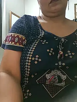Snapshot of angel_ridhi chatting on 05-28-26, 01:30 angel ridhi online show from 05-28-26, 01:30
