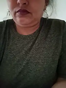 Snapshot of angel_ridhi chatting on 06-06-26, 01:32 angel ridhi online show from 06-06-26, 01:32