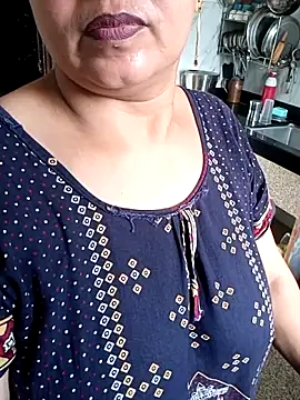 Snapshot of angel_ridhi chatting on 06-18-26, 02:12 angel ridhi online show from 06-18-26, 02:12