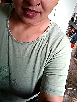 Snapshot of angel_ridhi chatting on 06-20-26, 01:52 angel ridhi online show from 06-20-26, 01:52